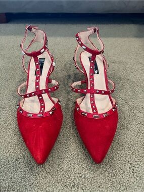 INC International Concepts Red Studded T-Strap Pointed Toe Heels Size 7.5